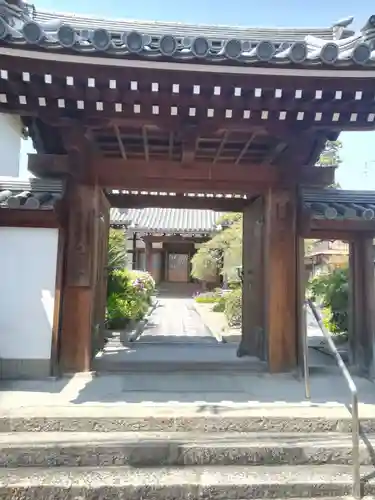 光徳寺の山門