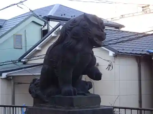 石川町諏訪神社の狛犬