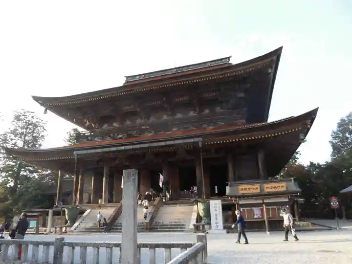 金峯山寺の本殿・本堂