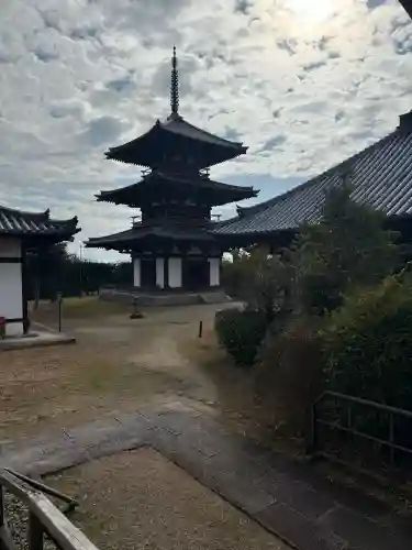 法起寺の{uncategorized: "未分類", other: "その他", undefined: "問題あり", building: "その他建物", grave: "お墓", sacred_gate: "鳥居", guardian: "狛犬", statue: "像", buddha: "仏像", history: "歴史", nature: "自然", garden: "庭園", animal: "動物", pagoda: "塔", temizu: "手水舎", mountain_gate: "山門・神門", sanctuary: "本殿・本堂", subordinate: "末社・摂社", art: "芸術", scenery: "景色", jizo: "地蔵", ema: "絵馬", goshuin: "御朱印", omikuji: "おみくじ", items: "授与品その他", amulet: "お守り", goshuincho: "御朱印帳", eats: "食事", festival: "お祭り", votive_dance: "神楽", shichigosan: "七五三参", wedding: "結婚式", experience: "体験その他", initially: "初詣", around: "周辺", anti_infection: "感染症対策"}