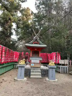 春日大社金龍神社（禁裡殿）の{uncategorized: "未分類", other: "その他", undefined: "問題あり", building: "その他建物", grave: "お墓", sacred_gate: "鳥居", guardian: "狛犬", statue: "像", buddha: "仏像", history: "歴史", nature: "自然", garden: "庭園", animal: "動物", pagoda: "塔", temizu: "手水舎", mountain_gate: "山門・神門", sanctuary: "本殿・本堂", subordinate: "末社・摂社", art: "芸術", scenery: "景色", jizo: "地蔵", ema: "絵馬", goshuin: "御朱印", omikuji: "おみくじ", items: "授与品その他", amulet: "お守り", goshuincho: "御朱印帳", eats: "食事", festival: "お祭り", votive_dance: "神楽", shichigosan: "七五三参", wedding: "結婚式", experience: "体験その他", initially: "初詣", around: "周辺", anti_infection: "感染症対策"}