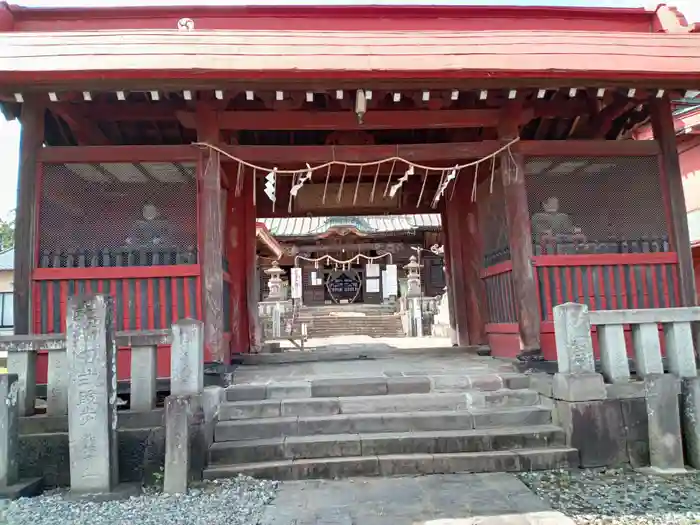 上野国一社八幡八幡宮の山門