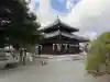 本覚寺の{uncategorized: "未分類", other: "その他", undefined: "問題あり", building: "その他建物", grave: "お墓", sacred_gate: "鳥居", guardian: "狛犬", statue: "像", buddha: "仏像", history: "歴史", nature: "自然", garden: "庭園", animal: "動物", pagoda: "塔", temizu: "手水舎", mountain_gate: "山門・神門", sanctuary: "本殿・本堂", subordinate: "末社・摂社", art: "芸術", scenery: "景色", jizo: "地蔵", ema: "絵馬", goshuin: "御朱印", omikuji: "おみくじ", items: "授与品その他", amulet: "お守り", goshuincho: "御朱印帳", eats: "食事", festival: "お祭り", votive_dance: "神楽", shichigosan: "七五三参", wedding: "結婚式", experience: "体験その他", initially: "初詣", around: "周辺", anti_infection: "感染症対策"}
