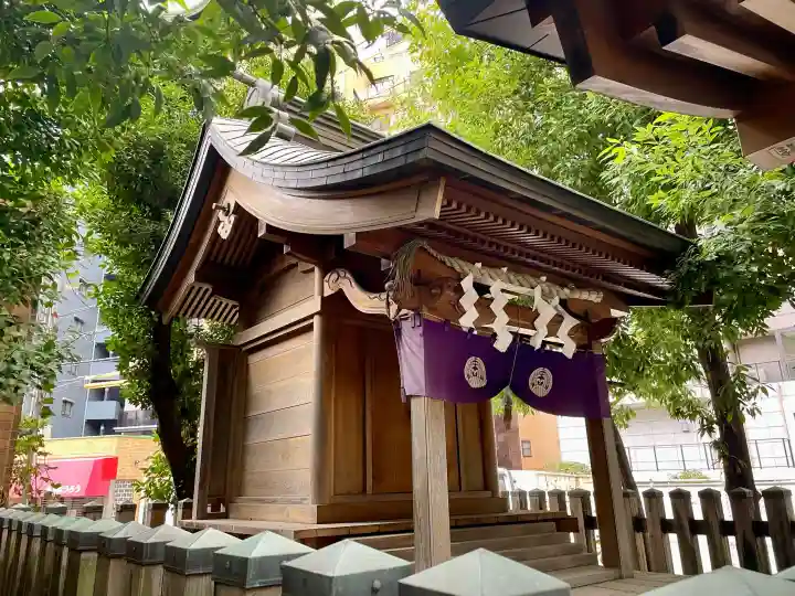 境稲荷神社の{uncategorized: "未分類", other: "その他", undefined: "問題あり", building: "その他建物", grave: "お墓", sacred_gate: "鳥居", guardian: "狛犬", statue: "像", buddha: "仏像", history: "歴史", nature: "自然", garden: "庭園", animal: "動物", pagoda: "塔", temizu: "手水舎", mountain_gate: "山門・神門", sanctuary: "本殿・本堂", subordinate: "末社・摂社", art: "芸術", scenery: "景色", jizo: "地蔵", ema: "絵馬", goshuin: "御朱印", omikuji: "おみくじ", items: "授与品その他", amulet: "お守り", goshuincho: "御朱印帳", eats: "食事", festival: "お祭り", votive_dance: "神楽", shichigosan: "七五三参", wedding: "結婚式", experience: "体験その他", initially: "初詣", around: "周辺", anti_infection: "感染症対策"}