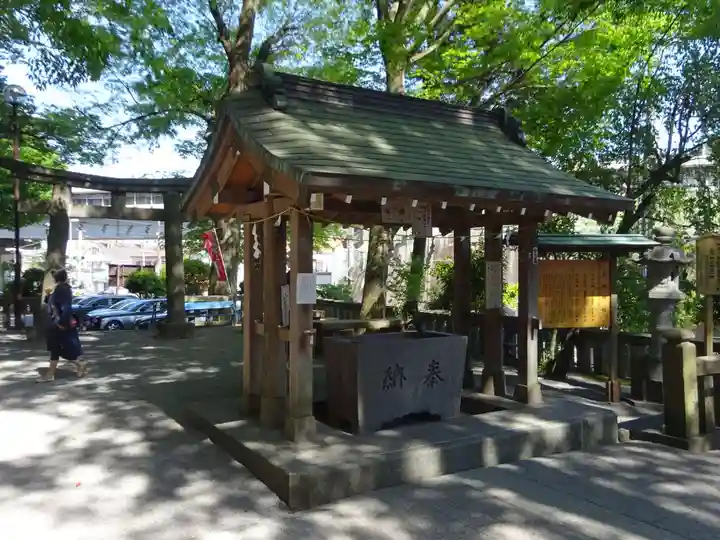 五所神社の手水舎