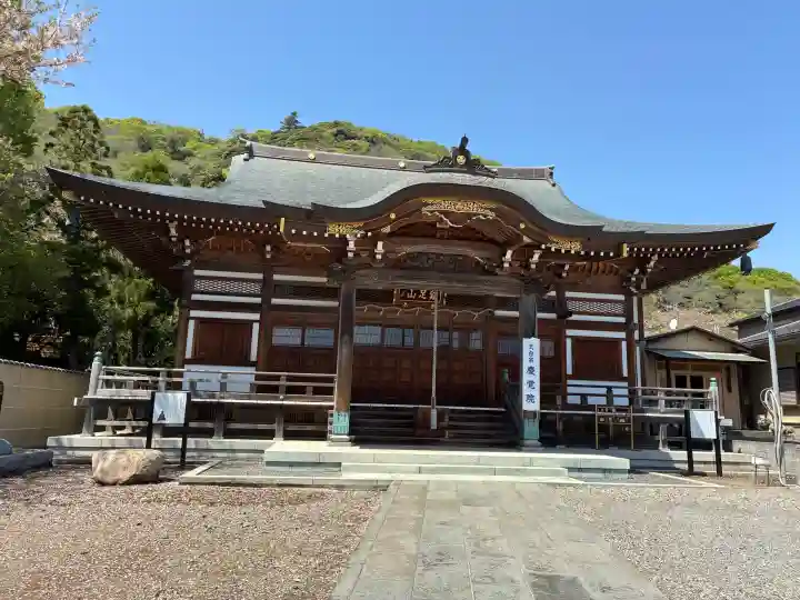 慶覚院の{uncategorized: "未分類", other: "その他", undefined: "問題あり", building: "その他建物", grave: "お墓", sacred_gate: "鳥居", guardian: "狛犬", statue: "像", buddha: "仏像", history: "歴史", nature: "自然", garden: "庭園", animal: "動物", pagoda: "塔", temizu: "手水舎", mountain_gate: "山門・神門", sanctuary: "本殿・本堂", subordinate: "末社・摂社", art: "芸術", scenery: "景色", jizo: "地蔵", ema: "絵馬", goshuin: "御朱印", omikuji: "おみくじ", items: "授与品その他", amulet: "お守り", goshuincho: "御朱印帳", eats: "食事", festival: "お祭り", votive_dance: "神楽", shichigosan: "七五三参", wedding: "結婚式", experience: "体験その他", initially: "初詣", around: "周辺", anti_infection: "感染症対策"}