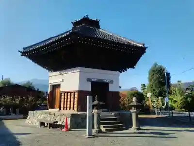 沢登六角堂の本殿・本堂