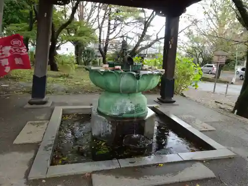時宗総本山 遊行寺（正式：清浄光寺）の手水舎
