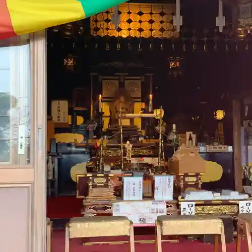 寺岡山元三大師の本殿・本堂