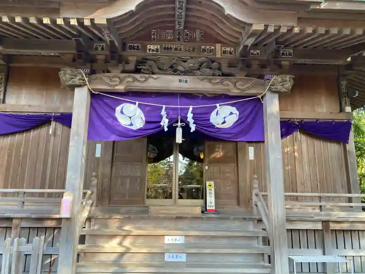 篠崎浅間神社の{uncategorized: "未分類", other: "その他", undefined: "問題あり", building: "その他建物", grave: "お墓", sacred_gate: "鳥居", guardian: "狛犬", statue: "像", buddha: "仏像", history: "歴史", nature: "自然", garden: "庭園", animal: "動物", pagoda: "塔", temizu: "手水舎", mountain_gate: "山門・神門", sanctuary: "本殿・本堂", subordinate: "末社・摂社", art: "芸術", scenery: "景色", jizo: "地蔵", ema: "絵馬", goshuin: "御朱印", omikuji: "おみくじ", items: "授与品その他", amulet: "お守り", goshuincho: "御朱印帳", eats: "食事", festival: "お祭り", votive_dance: "神楽", shichigosan: "七五三参", wedding: "結婚式", experience: "体験その他", initially: "初詣", around: "周辺", anti_infection: "感染症対策"}