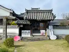 川原寺跡（弘福寺）の山門