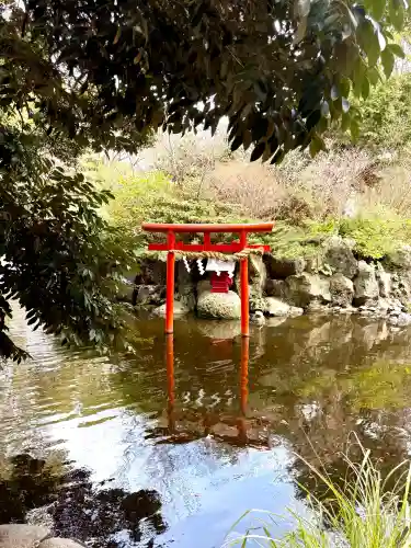 平塚八幡宮の{uncategorized: "未分類", other: "その他", undefined: "問題あり", building: "その他建物", grave: "お墓", sacred_gate: "鳥居", guardian: "狛犬", statue: "像", buddha: "仏像", history: "歴史", nature: "自然", garden: "庭園", animal: "動物", pagoda: "塔", temizu: "手水舎", mountain_gate: "山門・神門", sanctuary: "本殿・本堂", subordinate: "末社・摂社", art: "芸術", scenery: "景色", jizo: "地蔵", ema: "絵馬", goshuin: "御朱印", omikuji: "おみくじ", items: "授与品その他", amulet: "お守り", goshuincho: "御朱印帳", eats: "食事", festival: "お祭り", votive_dance: "神楽", shichigosan: "七五三参", wedding: "結婚式", experience: "体験その他", initially: "初詣", around: "周辺", anti_infection: "感染症対策"}