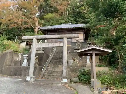 吉浜神社の鳥居