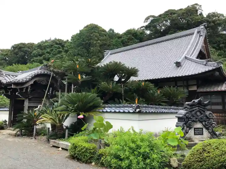 能満寺の本殿・本堂