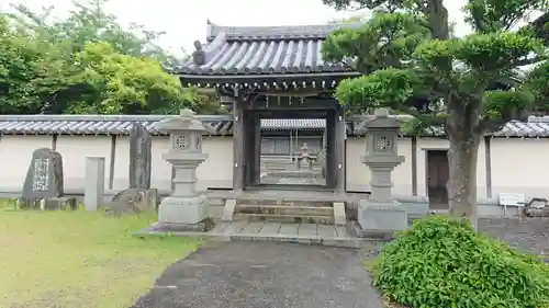 大通寺の山門・神門