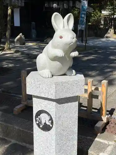 岡崎神社の狛犬