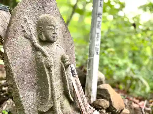 飯縄神社 奥社の仏像