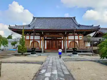 杲洞寺の本殿・本堂