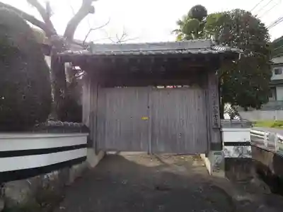 隆照寺の山門・神門