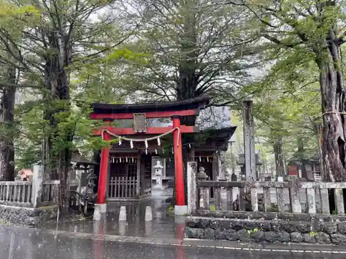 淺間神社（忍野八海）の鳥居