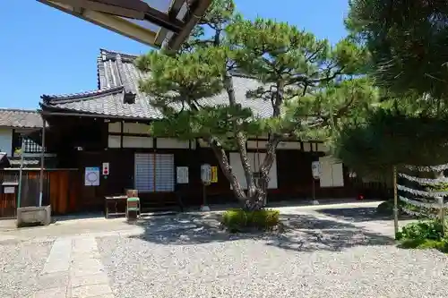 六道珍皇寺の本殿