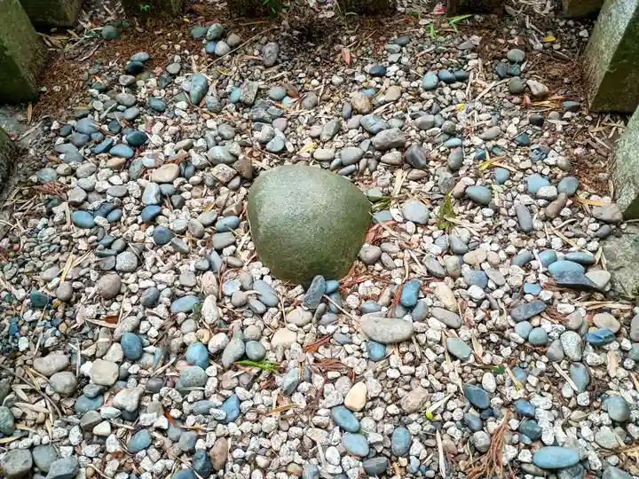 香取神宮 要石(千葉県)