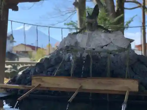 小室浅間神社の手水舎