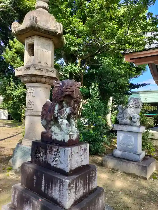 大神神社(花池)の狛犬