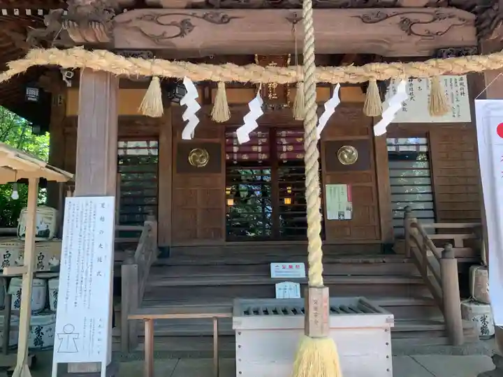 座間神社の本殿・本堂