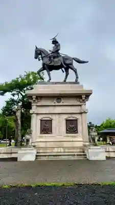 宮城縣護國神社の像