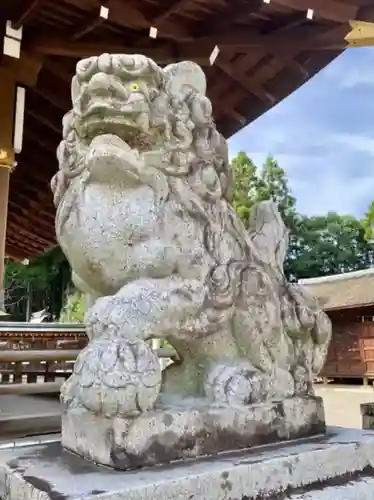 苗村神社の狛犬