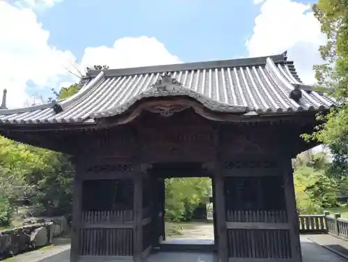屋島寺の山門・神門