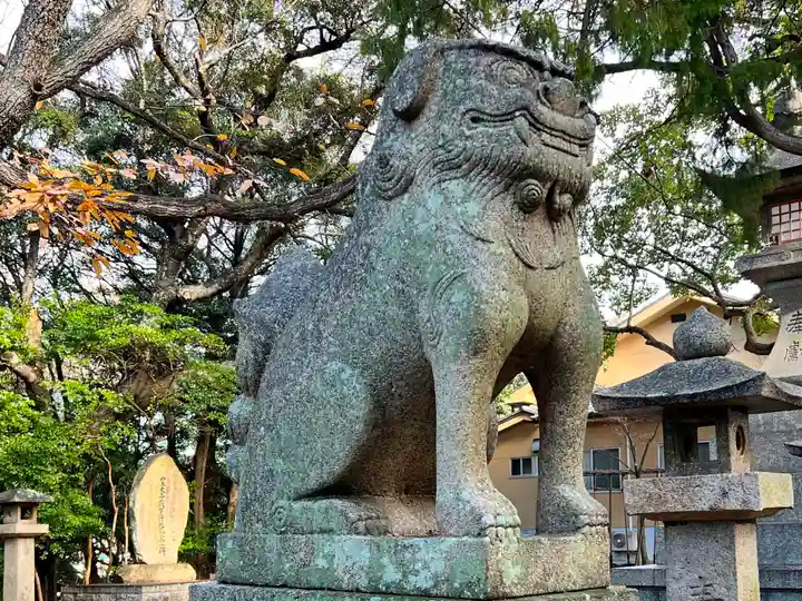 琴崎八幡宮の狛犬