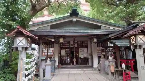 洲嵜神社の本殿・本堂