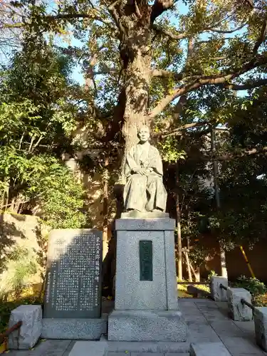 自由が丘熊野神社の像