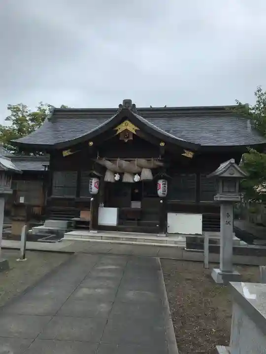 阿羅波比神社の本殿・本堂
