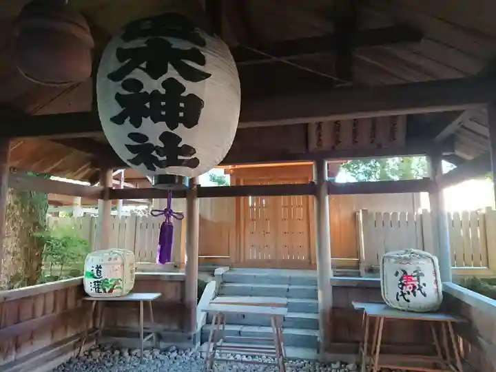 世木神社の本殿・本堂