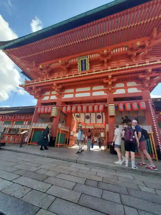 伏見稲荷大社の山門・神門