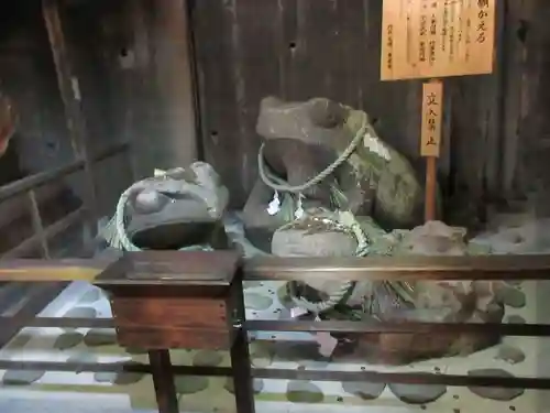 門戸厄神東光寺の像