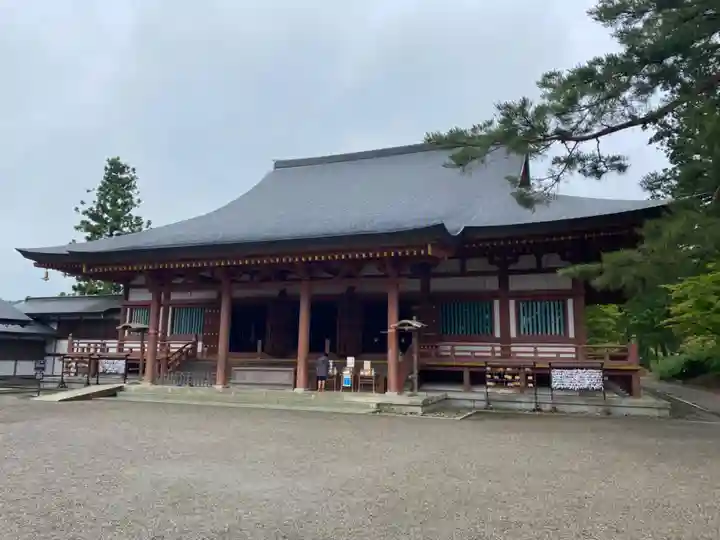 毛越寺の本殿・本堂