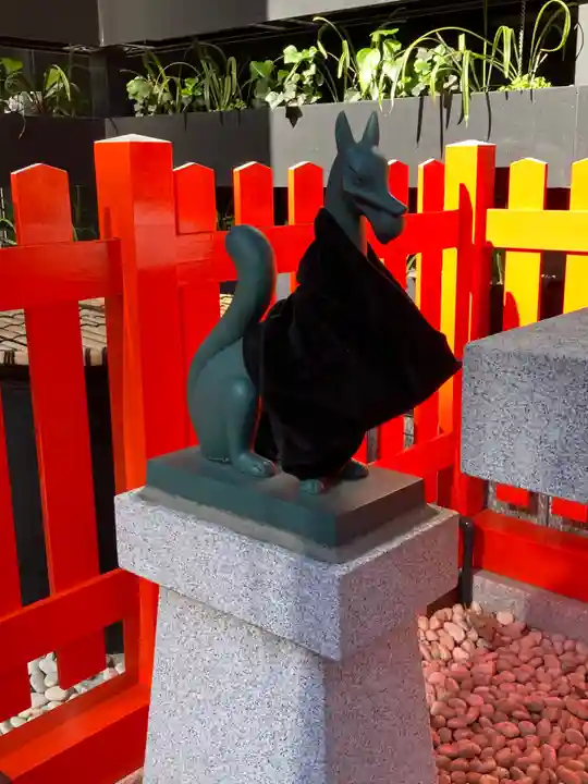 豊受稲荷神社の狛犬