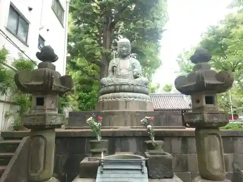 品川寺の{uncategorized: "未分類", other: "その他", undefined: "問題あり", building: "その他建物", grave: "お墓", sacred_gate: "鳥居", guardian: "狛犬", statue: "像", buddha: "仏像", history: "歴史", nature: "自然", garden: "庭園", animal: "動物", pagoda: "塔", temizu: "手水舎", mountain_gate: "山門・神門", sanctuary: "本殿・本堂", subordinate: "末社・摂社", art: "芸術", scenery: "景色", jizo: "地蔵", ema: "絵馬", goshuin: "御朱印", omikuji: "おみくじ", items: "授与品その他", amulet: "お守り", goshuincho: "御朱印帳", eats: "食事", festival: "お祭り", votive_dance: "神楽", shichigosan: "七五三参", wedding: "結婚式", experience: "体験その他", initially: "初詣", around: "周辺", anti_infection: "感染症対策"}