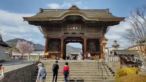 善光寺の山門