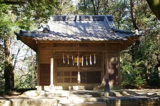 金子神社の本殿・本堂