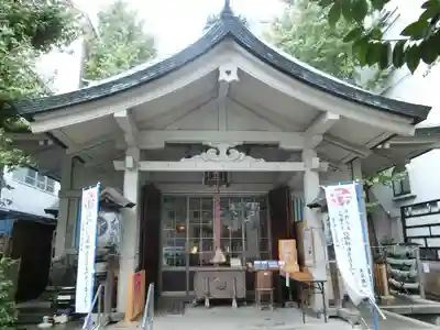 銀杏岡八幡神社の本殿・本堂