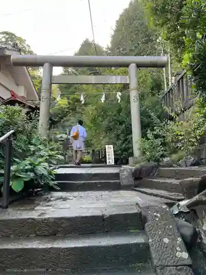 御霊神社の鳥居