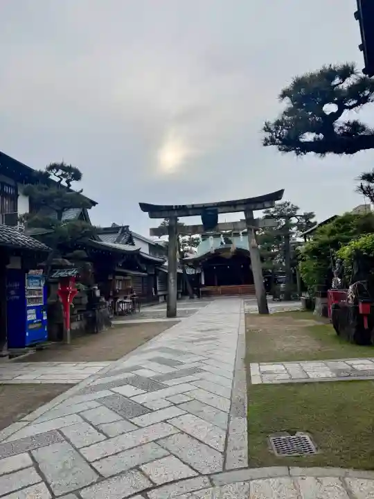 京都ゑびす神社の{uncategorized: "未分類", other: "その他", undefined: "問題あり", building: "その他建物", grave: "お墓", sacred_gate: "鳥居", guardian: "狛犬", statue: "像", buddha: "仏像", history: "歴史", nature: "自然", garden: "庭園", animal: "動物", pagoda: "塔", temizu: "手水舎", mountain_gate: "山門・神門", sanctuary: "本殿・本堂", subordinate: "末社・摂社", art: "芸術", scenery: "景色", jizo: "地蔵", ema: "絵馬", goshuin: "御朱印", omikuji: "おみくじ", items: "授与品その他", amulet: "お守り", goshuincho: "御朱印帳", eats: "食事", festival: "お祭り", votive_dance: "神楽", shichigosan: "七五三参", wedding: "結婚式", experience: "体験その他", initially: "初詣", around: "周辺", anti_infection: "感染症対策"}