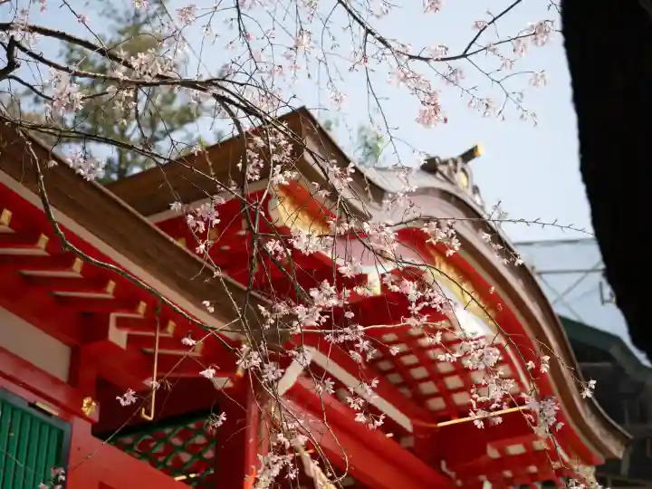 馬橋稲荷神社の{uncategorized: "未分類", other: "その他", undefined: "問題あり", building: "その他建物", grave: "お墓", sacred_gate: "鳥居", guardian: "狛犬", statue: "像", buddha: "仏像", history: "歴史", nature: "自然", garden: "庭園", animal: "動物", pagoda: "塔", temizu: "手水舎", mountain_gate: "山門・神門", sanctuary: "本殿・本堂", subordinate: "末社・摂社", art: "芸術", scenery: "景色", jizo: "地蔵", ema: "絵馬", goshuin: "御朱印", omikuji: "おみくじ", items: "授与品その他", amulet: "お守り", goshuincho: "御朱印帳", eats: "食事", festival: "お祭り", votive_dance: "神楽", shichigosan: "七五三参", wedding: "結婚式", experience: "体験その他", initially: "初詣", around: "周辺", anti_infection: "感染症対策"}