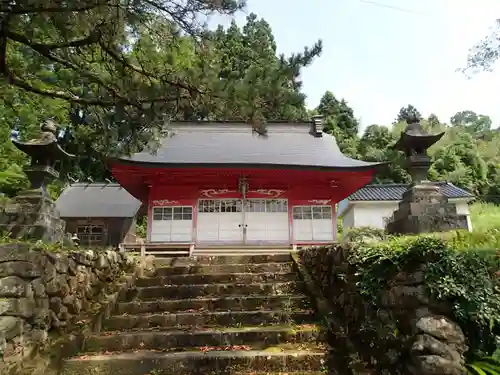 物部神社の本殿