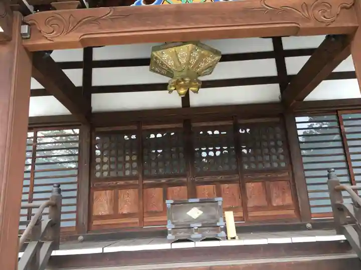 薬王院の本殿・本堂